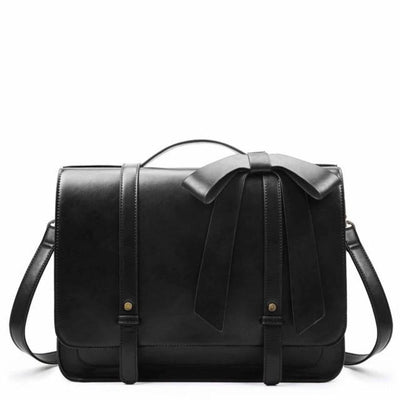 Giulia™ | The knot bag with timeless elegance