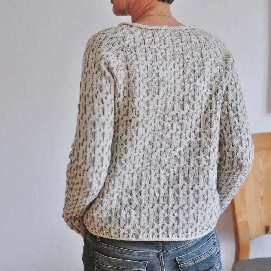 Vittoria | Elegant Gray Sweater