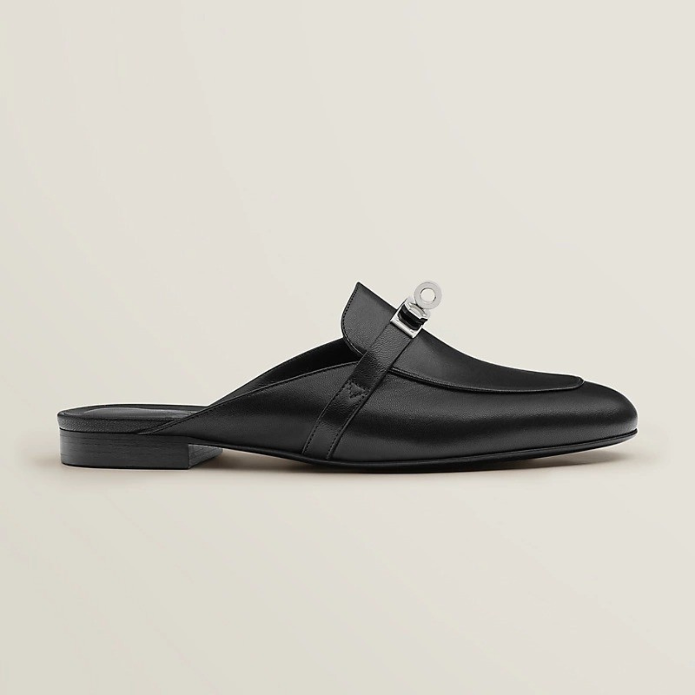 SERENA | Refined mules with an elegant and timeless style