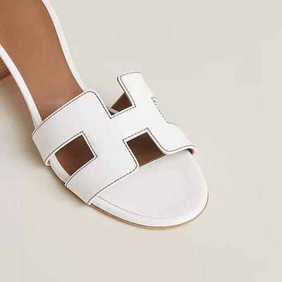 AURORA | Oasis Sandals with Elegant and Refined Design