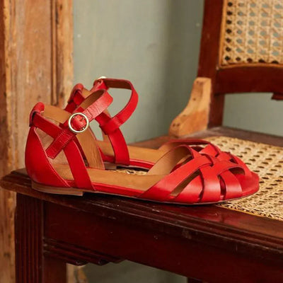 Alma | Chic Strappy Flat Sandals